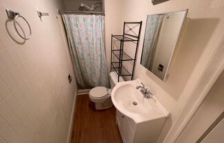 1 bed, 1 bath, $635, Unit 1732 W Wilson St