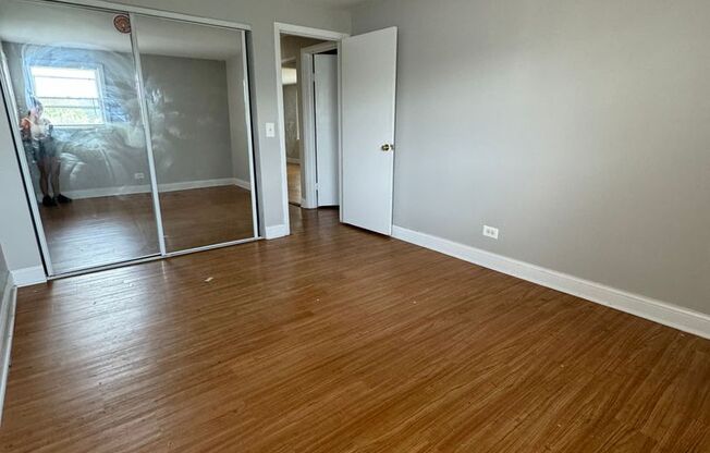 2 beds, 1 bath, $1,400, Unit 104