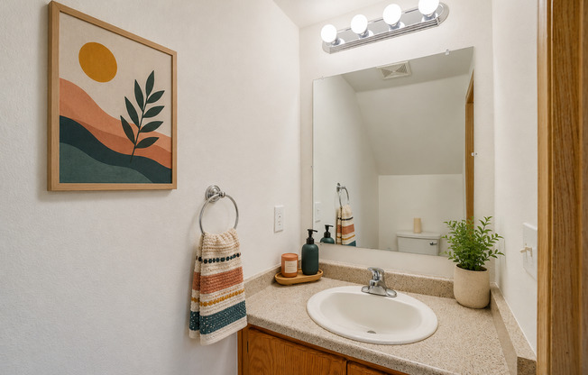 2 beds, 1.5 baths, 860 sqft, $1,280, Unit 1931E