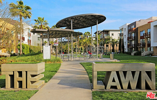 1 bed, 2 baths, 1,149 sqft, $3,750, Unit 438