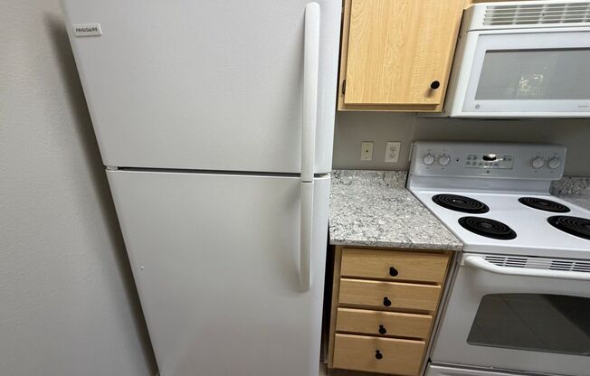 1 bed, 1 bath, $2,100, Unit # 722