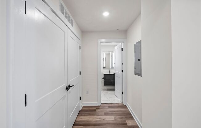 1 bed, 1 bath, 524 sqft, $1,350, Unit 301