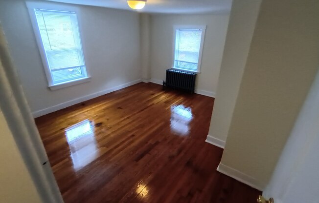 4 PARK ST
