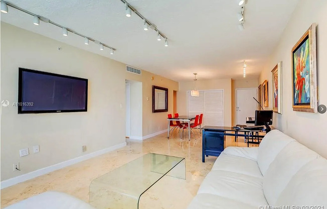 3000 S Ocean Dr