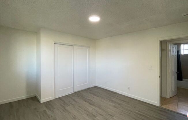 1240 N EVERGREEN AVE