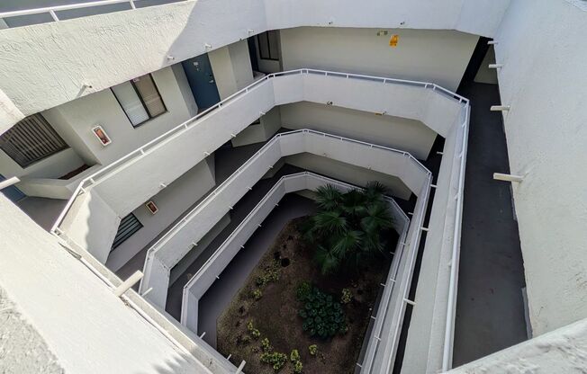 Spacious 2BR/2BA Residence – Great Kendall Location