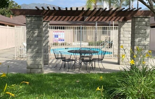 1125 E Foothill Blvd SLV