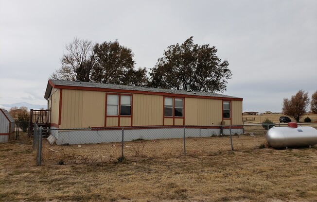 3 Bedroom Ranch with Convenient Falcon/Peyton Location