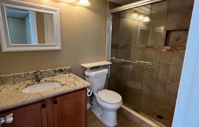 1 bed, 1 bath, $1,300