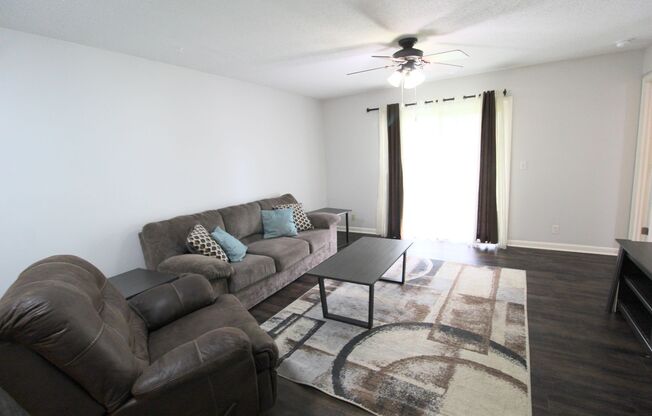 2 beds, 2 baths, $800