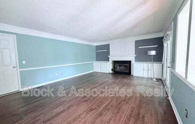 100 DRYWOOD PL