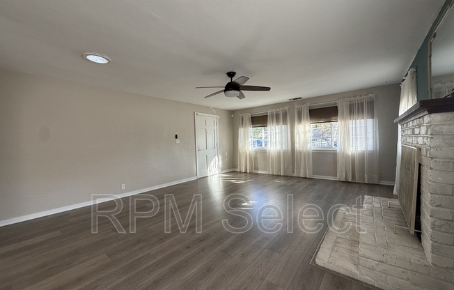 1433 ARC BLVD