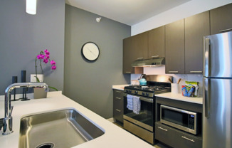 613 N WLS