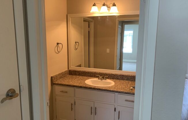 2 beds, 1 bath, 875 sqft, $1,590, Unit 445-265