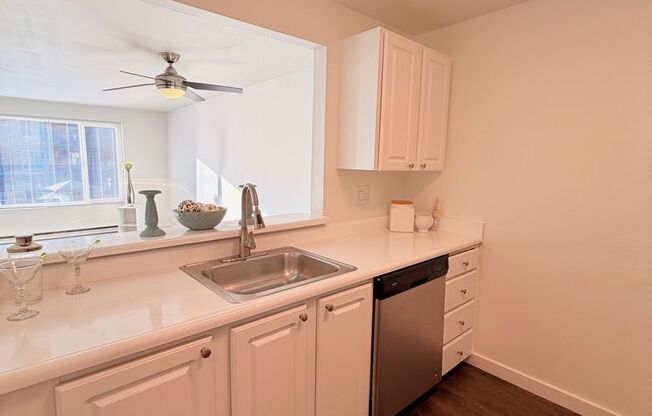 1 bed, 1 bath, 700 sqft, $1,750, Unit 234