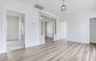 3 Bedroom available in Goose Hollow!