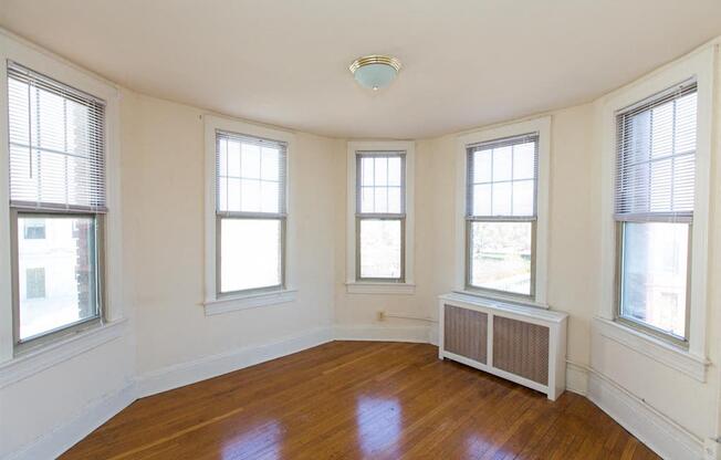 The-Foreland-Living-Space-Windows