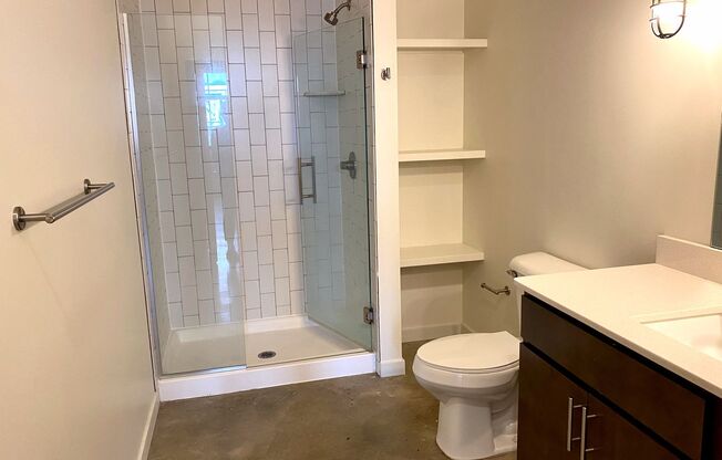 Studio, 1 bath, 540 sqft, $1,340, Unit 406