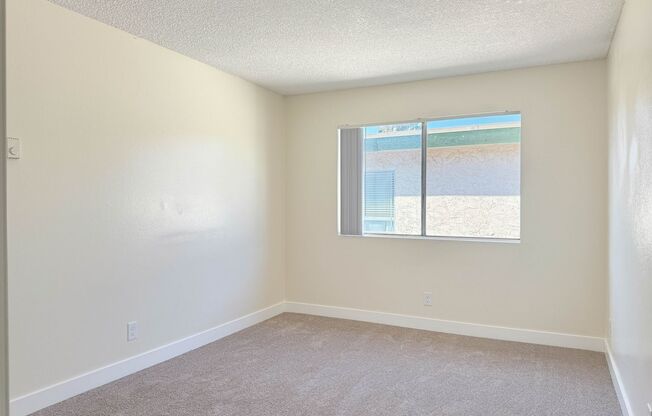2 beds, 1 bath, $1,995, Unit 24