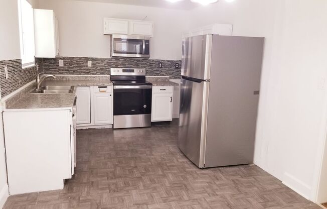 3 beds, 1 bath, $1,495