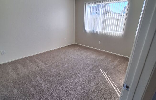 1 bed, 1 bath, 691 sqft, $2,125, Unit 475A