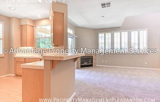 214 WINDWARD CMN