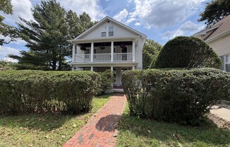 32 THAYER RD