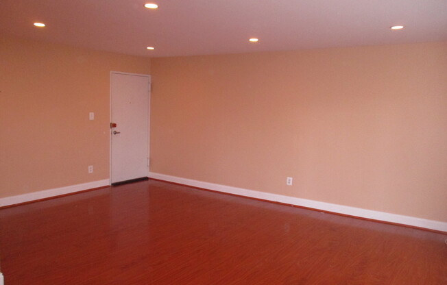 Beautiful 1 Bedroom Condo in Hyattsville!