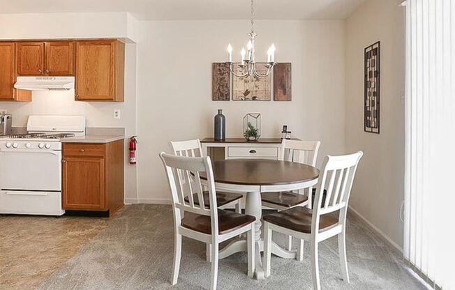 1 bed, 1 bath, 825 sqft, $1,705, Unit 532