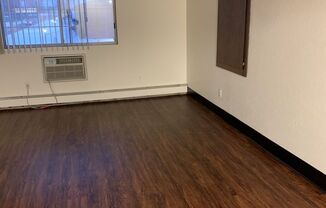 2 beds, 1 bath, $950