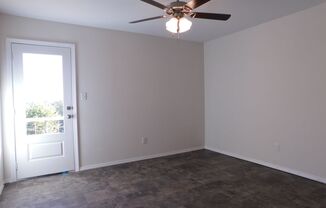 2 beds, 1.5 baths, $950, Unit A