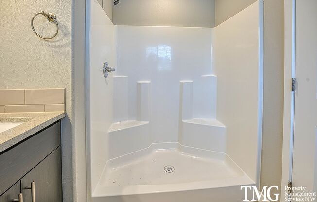 3 beds, 2.5 baths, 1,650 sqft, $2,490, Unit C-112