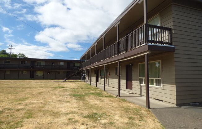 Waular04-Park Place Apartments