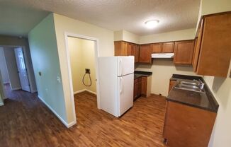 2 beds, 1 bath, 946 sqft, $695, Unit C-3