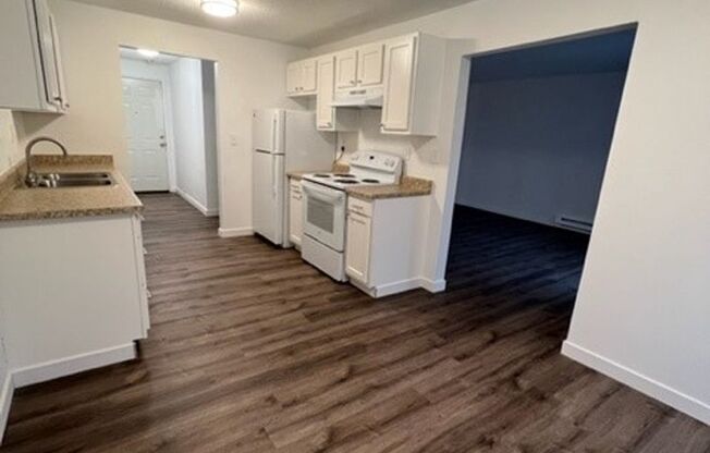 1 bed, 1 bath, 685 sqft, $1,450, Unit 15