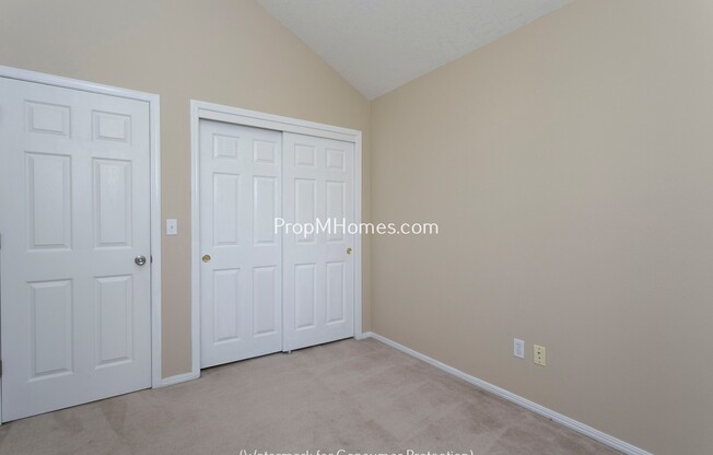 3 beds, 2.5 baths, $2,349, Unit 3174 NE 13th Place