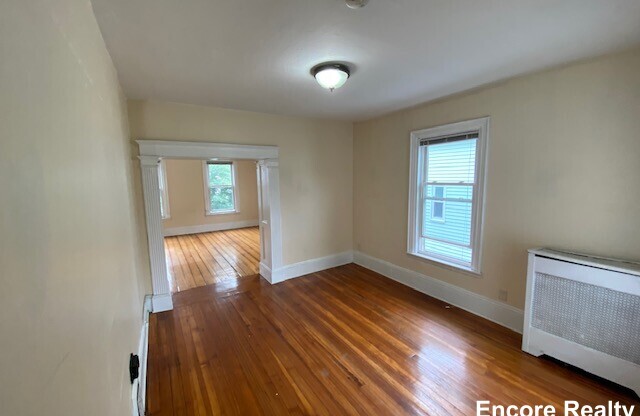 11 Clarendon Ave # 2