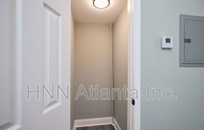 435 N HIGHLAND AVE NE