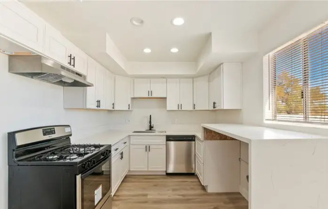 Stylish & Spacious: Newly Renovated 3 Bedroom Home with Large Backyard and Modern Amenities.