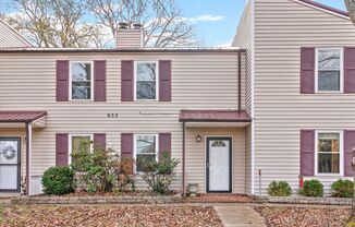 2 beds, 1.5 baths, $1,275