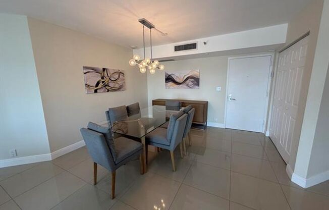 2 beds, 2 baths, $3,500, Unit # 2303