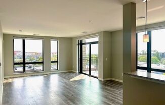 1 bed, 1 bath, 1,056 sqft, $1,900, Unit 410