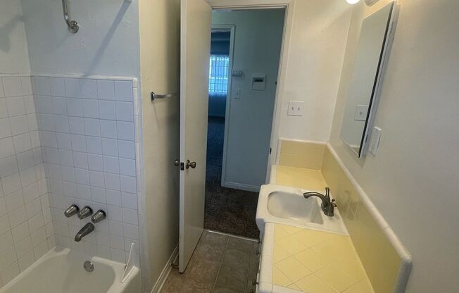 1 bed, 1 bath, $1,495