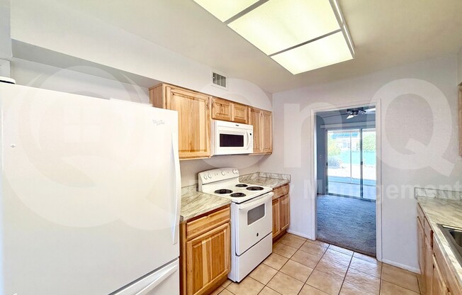 10829 W SARABANDE CIR
