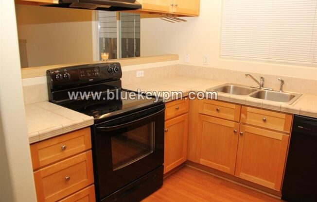 3 bedroom 2.5 bath home in Errol Heights