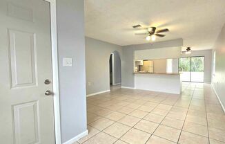 2 beds, 1 bath, 915 sqft, $1,450