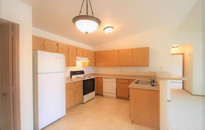 2 beds, 1 bath, 1,075 sqft, $1,445, Unit 1608-01