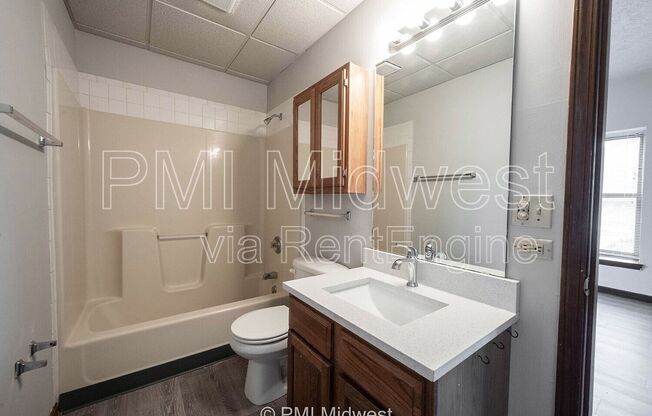 2 beds, 2 baths, 1,525 sqft, $1,199, Unit 1a