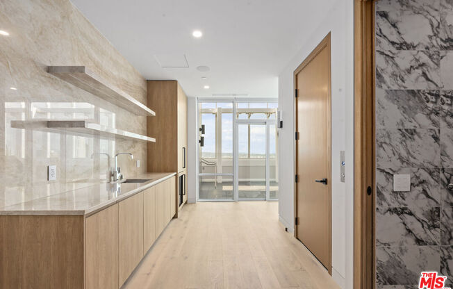 4 beds, 4.5 baths, 3,652 sqft, $25,000, Unit PH 1