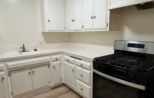 1 bed, 1 bath, $1,895